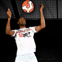 Camiseta de Kanoute del Sevilla Temporada 2010/2011
