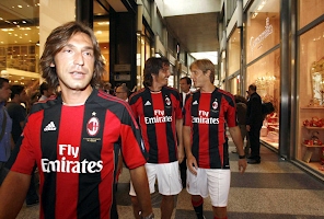 Camiseta de Pirlo del AC Milán Temporada 2010-2011
