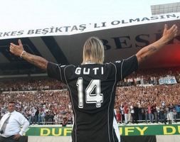 Camiseta de Guti del Besiktas de la Temporada 2010/2011 Tercera Equipación
