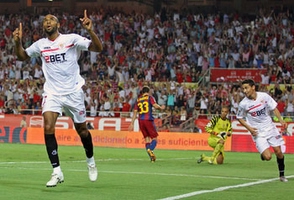Camiseta de Kanoute del Sevilla Temporada 2010/2011